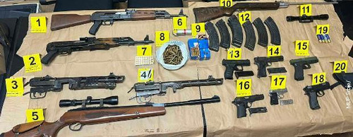 oruzje zaplena1 241x620.jpg