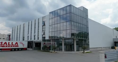 16506166753227266569?url=https%3A%2F%2Fshqiptarja.com%2Fuploads%2F780x440%2F1743240878 finalprojekt..jpg