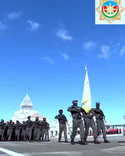 c6LwQqxHb57WXuw .jpg