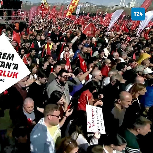 QA vTmPh9F4TRZ5v.jpg