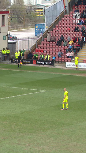 TDgyWwP V3btoUUd.jpg