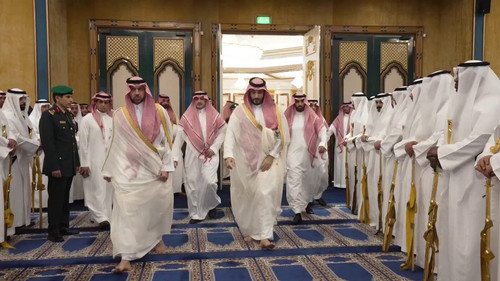 xwfCSkB84 KyYzwb.jpg