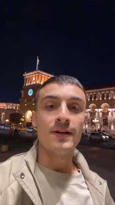 E4n74rnBBweZva 6.jpg