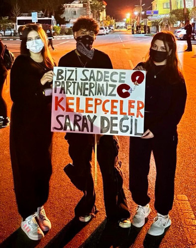 EAbv1tMGoYPe7C Z.jpg