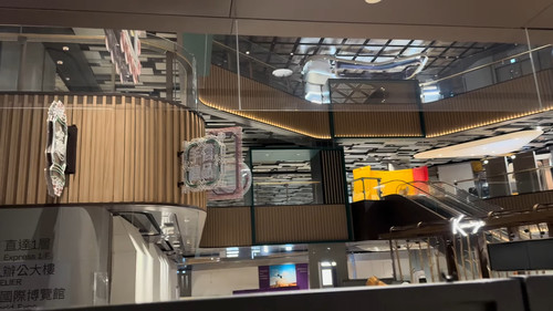 [香港街拍] 11 Skies 航天城近況 （2025年2月） 空無一鋪 請支持新世界地產!!! 香港機場附近的最新地標性建築物 (2).jpg