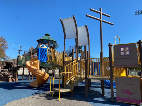 AF1QipOTI8iucN9UBla35MZkmupwL 9jAR4mM04FsMk=s1024.jpg