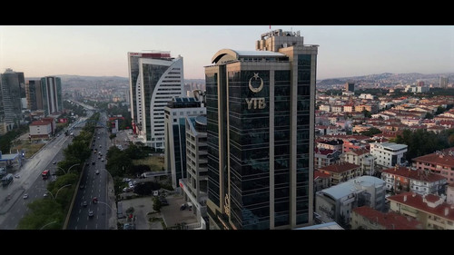 KYlE q3q QohJOlh.jpg