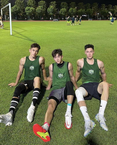 tumblr dc28bb61f8c741a97a090bc99c771d7d 61425ab4 1280.jpg