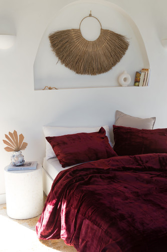Maroon 1.jpg