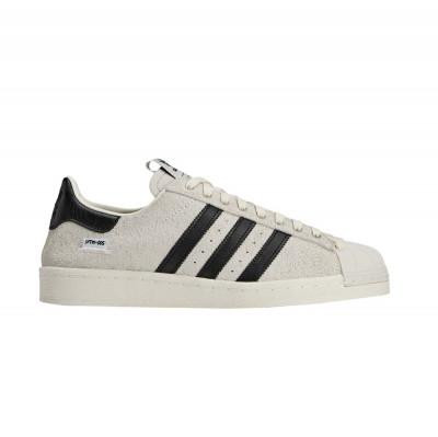 jq0958 1 footwear photography side lateral center view white.png.jpg