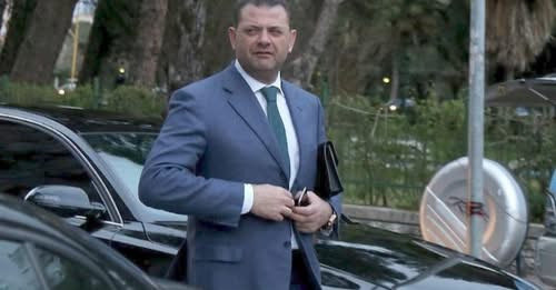 10069933913123389681?url=https%3A%2F%2Fshqiptarja.com%2Fuploads%2F780x440%2F1738866202 tomdoshi.jpg%.jpg
