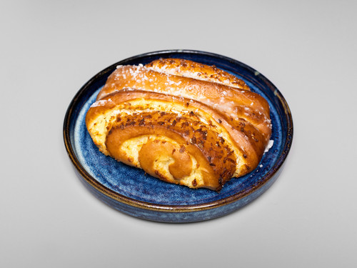 10554713 piekarnia jakubiec Food drozdzowka z kokosem.jpg