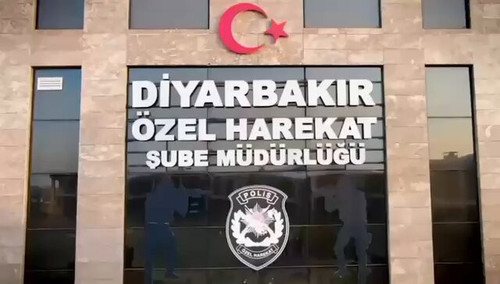 o h1jBkmY1AHo4iq.jpg