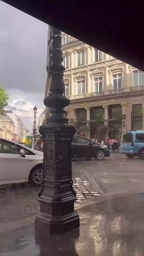 eteVmhmErvTiKAVY.jpg