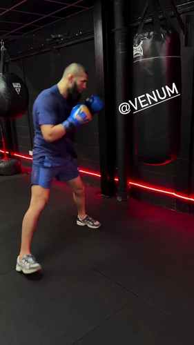 LXmNbV 6Myp W7vZ.jpg