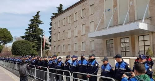 14647730861337238017?url=https%3A%2F%2Fshqiptarja.com%2Fuploads%2F780x440%2F1742042066 policia.jpg%3.jpg