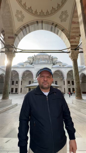 4K5qj7OF8AqB jJ2.jpg