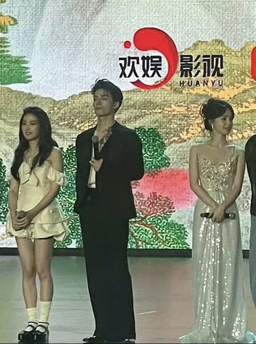 19FA32E6 3102 49A4 B4A7 D0EE114A32AF.jpg