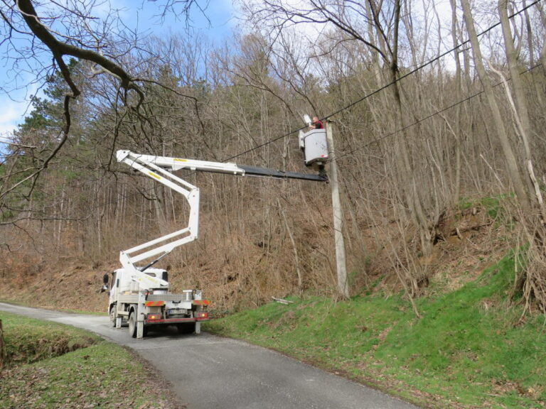 Postavljena LED rasveta u Stragarima i Vlakči!