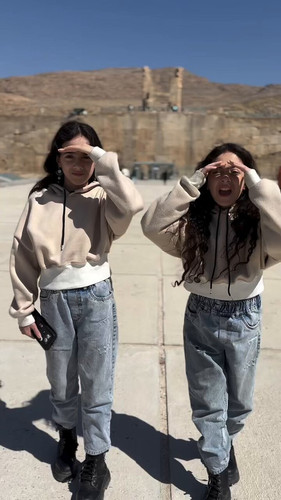 gCHBKtpB 9rdeRr8.jpg