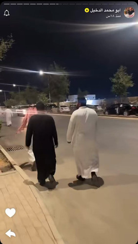 Jy2rzOUKP4XJLJW .jpg