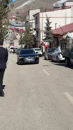 W8 6FPOql gN5NpO.jpg