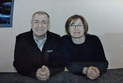 GmBgSPiXQAAvc s.jpg