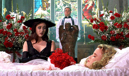 tumblr e9bd2ad715017edb3e75c5d013258523 8d855cd0 540.gif