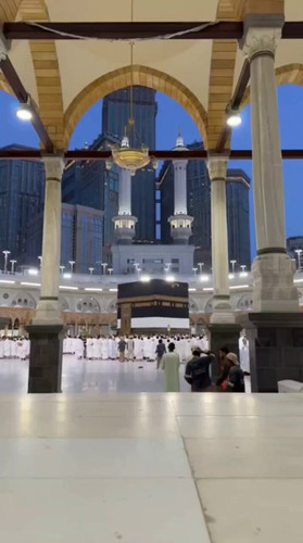 cRAd0SLW9CezUWW .jpg