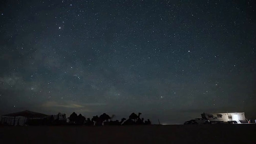 cE YEfIk4YosjMLl.jpg