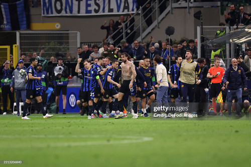 Milan, Italy - May 6: Francesco Acerbi of Fc Internazionale celebrates after scoring his team's thir.jpg