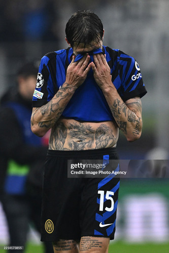 MILAN, ITALY - MAY 06: Francesco Acerbi of Internazionale disappointment during the UEFA Champions L.jpg
