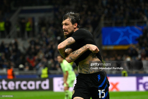 Francesco Acerbi of FC Internazionale celebrates after scoring the goal of 3-3 during the UEFA Champ.jpg