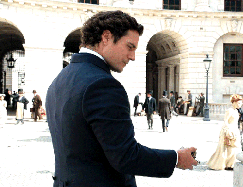 tumblr 1b331ff37a82f6d7190b9ca514accd45 8386b0ce 540.gif