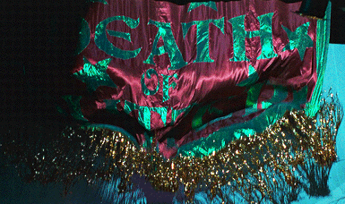 tumblr 143ef7615a2cbc948f8a48b690ee2b24 b8d4a683 540.gif