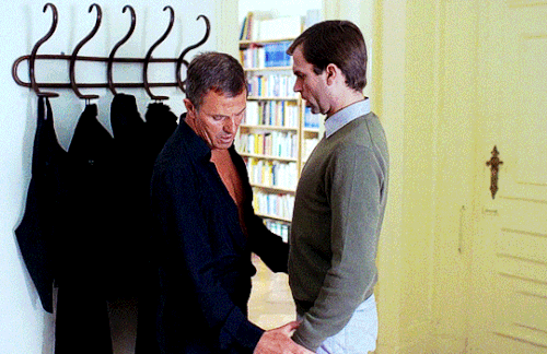 tumblr 56fa77befdc532c01ef9c38b5a862c3f f00a5c66 540.gif