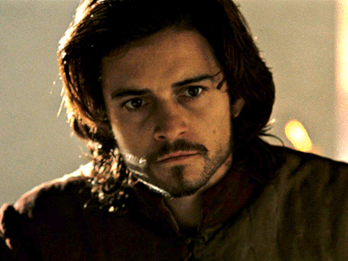 tumblr 9b56d82cf72e1af0ec11ed9422a9150d 08353b05 540.gif