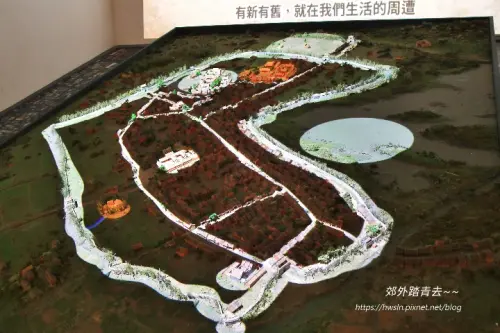 00025 鳳山新城內的舊建築.webp