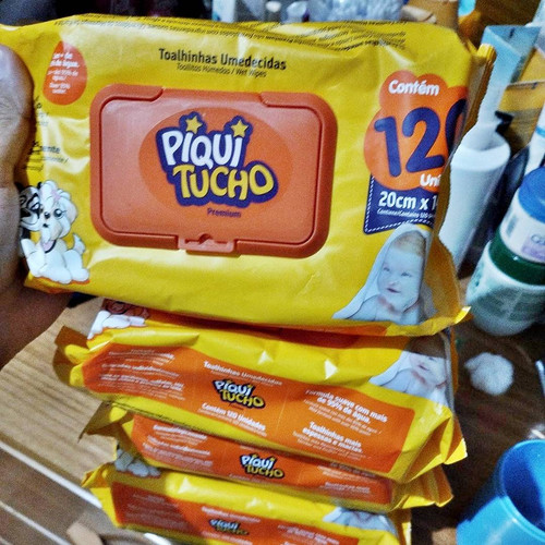 Toalhinhas Umed Premium 1 Unidade Com 120 Lenços Umedecidos.jpg