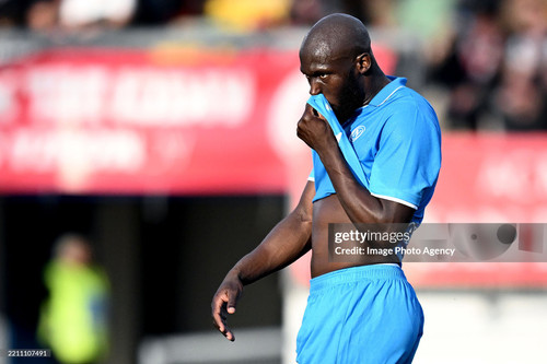 MONZA, ITALY - APRIL 19: Romelu Lukaku of Napoli reacts with disappointment during the Serie A match.jpg