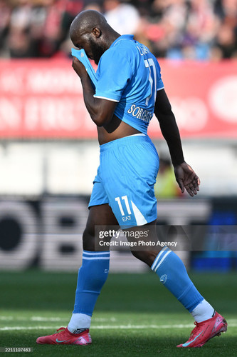 MONZA, ITALY - APRIL 19: Romelu Lukaku of Napoli reacts with disappointment during the Serie A match.jpg