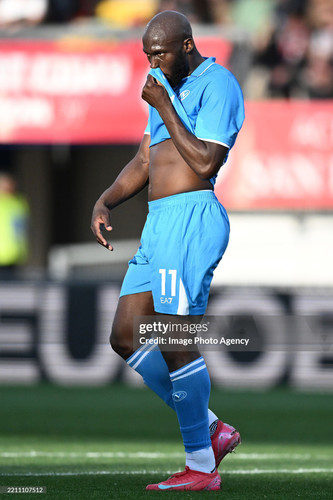 MONZA, ITALY - APRIL 19: Romelu Lukaku of Napoli reacts with disappointment during the Serie A match.jpg