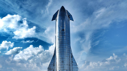 SpaceX Starship Revolutionizing Space Travel.jpg