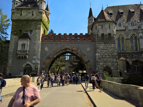 WP 20250420 13 01 05 Rich 052300