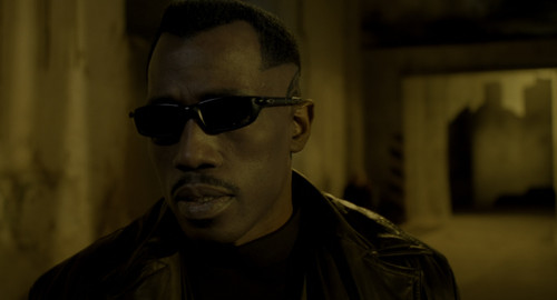 Blade II (2002) 2160p MAX WEB DL DV HDR DTS 5.1 H.265 HDZ.mkv snapshot 00.10.44.644.jpg
