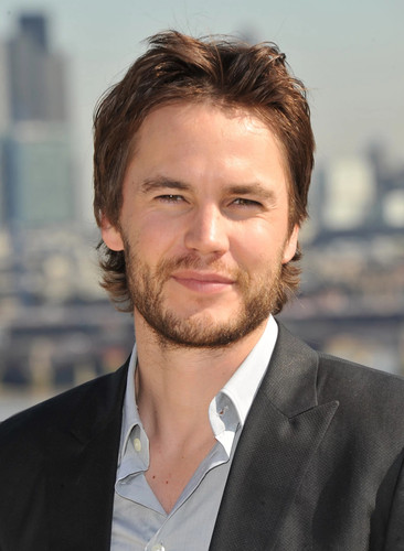 Taylor Kitsch.jpg