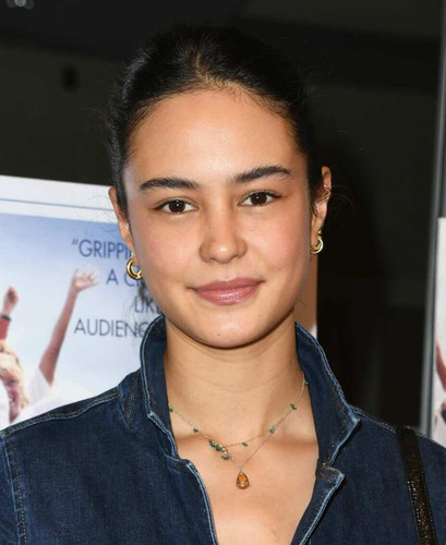 Courtney Eaton.jpg