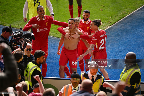 LEICESTER, ENGLAND - APRIL 20: (SUN OUT, SUN ON SUNDAY OUT) Trent Alexander-Arnold of Liverpool cele.jpg