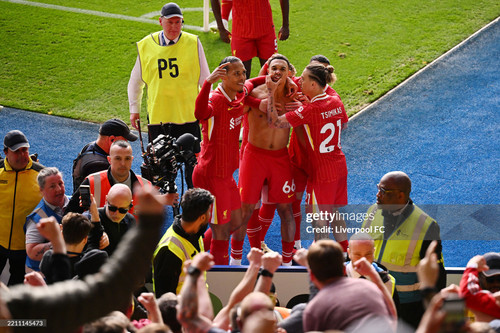 LEICESTER, ENGLAND - APRIL 20: (SUN OUT, SUN ON SUNDAY OUT) Trent Alexander-Arnold of Liverpool cele.jpg