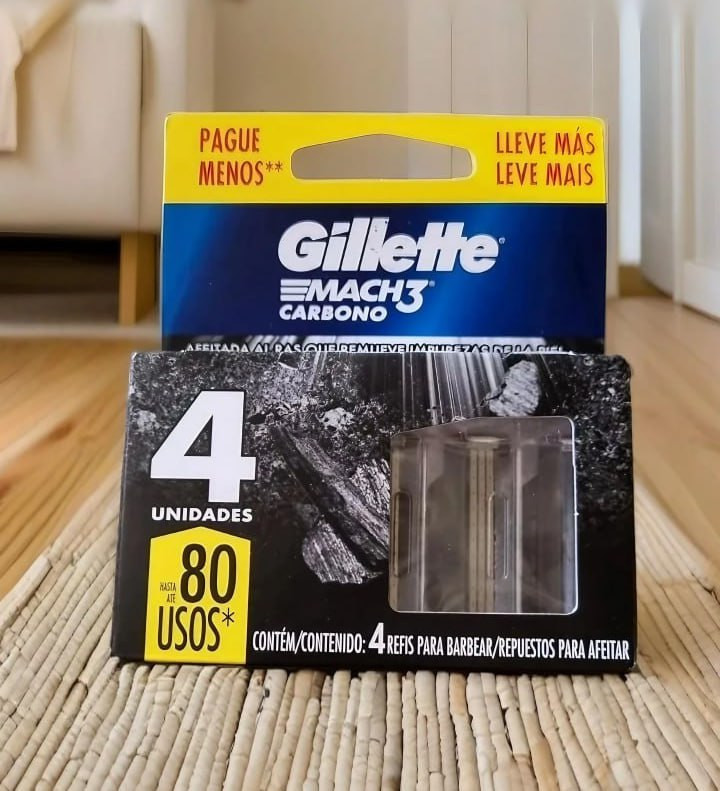 Gillette Mach3 Carbono Refil para Aparelho de Barbear reutilizável, com Carvão Ativado e Fita Lubrificante Melhorada 4 Uds